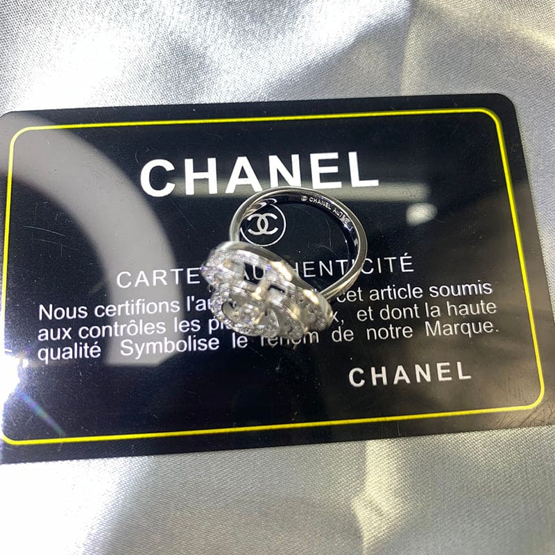 Chanel Fil De Cam ̈¦lia 18K Gold Ring