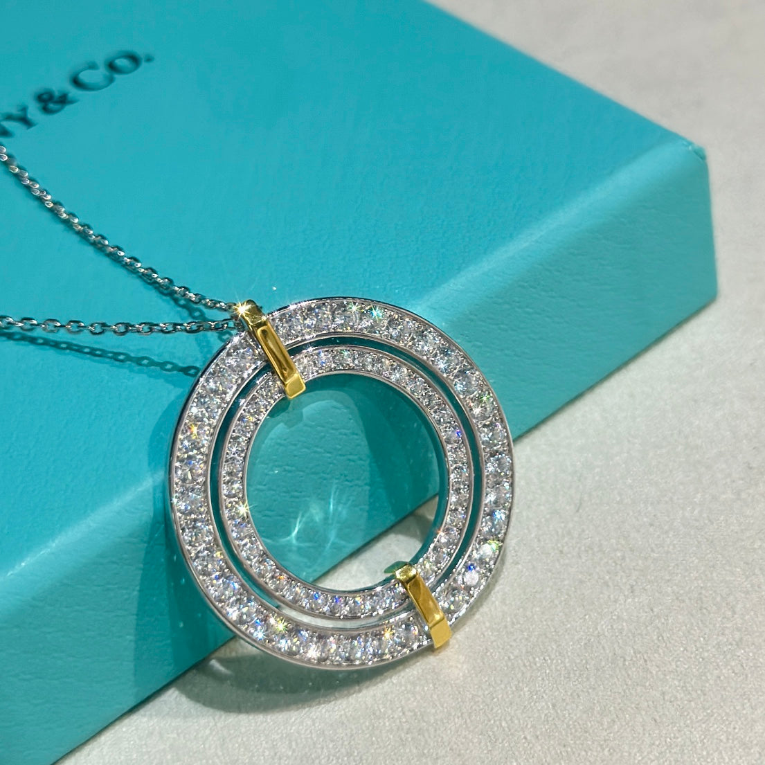 Tiffany Edge Circle Diamond Pendant 18K Gold Necklace