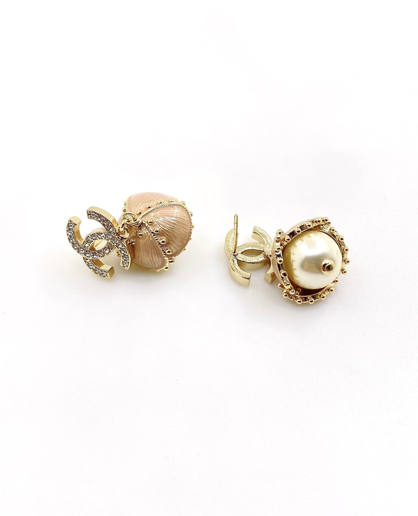 Chanel Flowers 18K Gold Earrings
