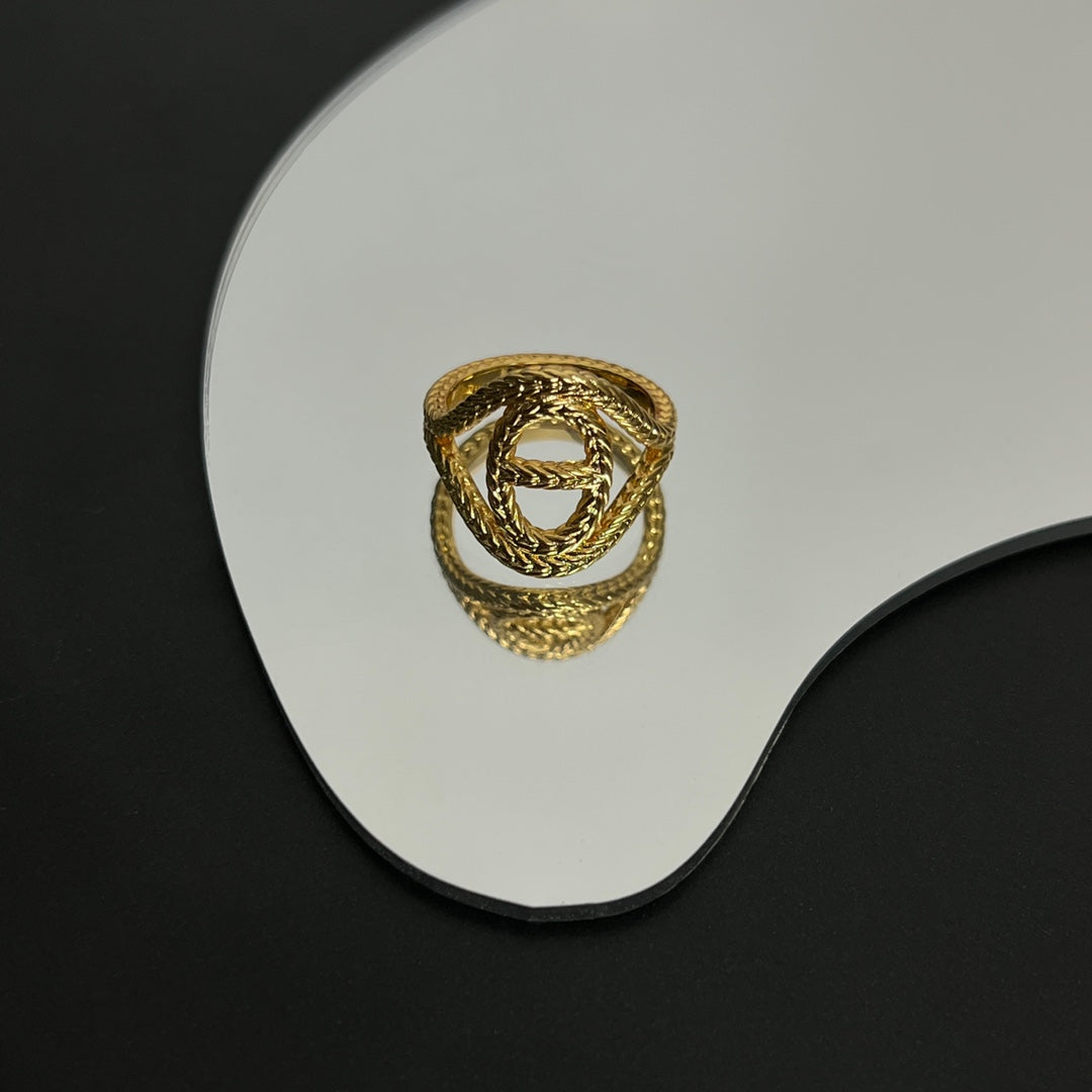 Hermes Chaine D'Ancre Danae Medium 18K Gold Ring