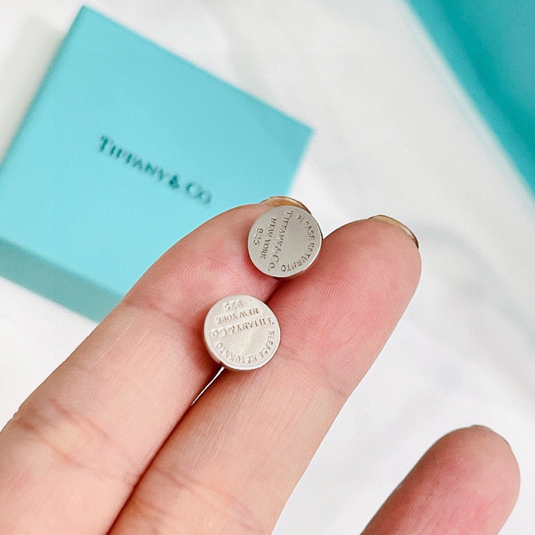 Tiffany Return to Circle Stud 18K Gold Earrings