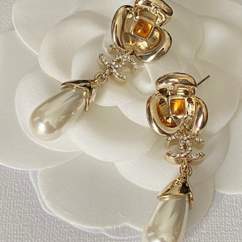 Chanel Camellia Pearl 18K Gold Earrings