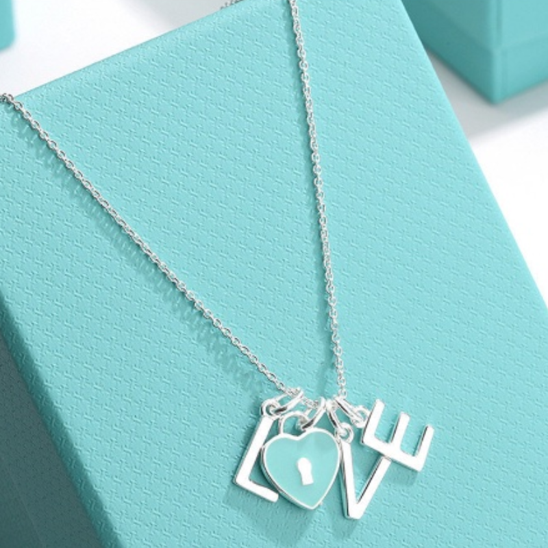 Tiffany Love Chain 18K Gold Necklace