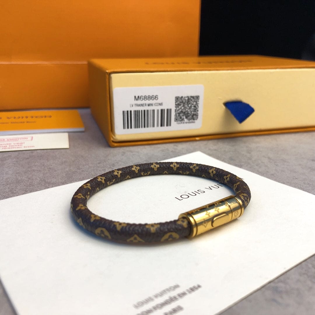 Louis Vuitton Keep It 18K Gold Bracelet
