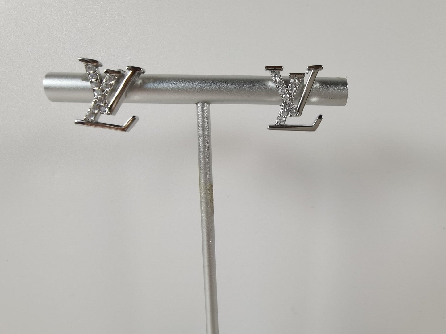 Louis Vuitton Iconic Diamond 18K Gold Earrings