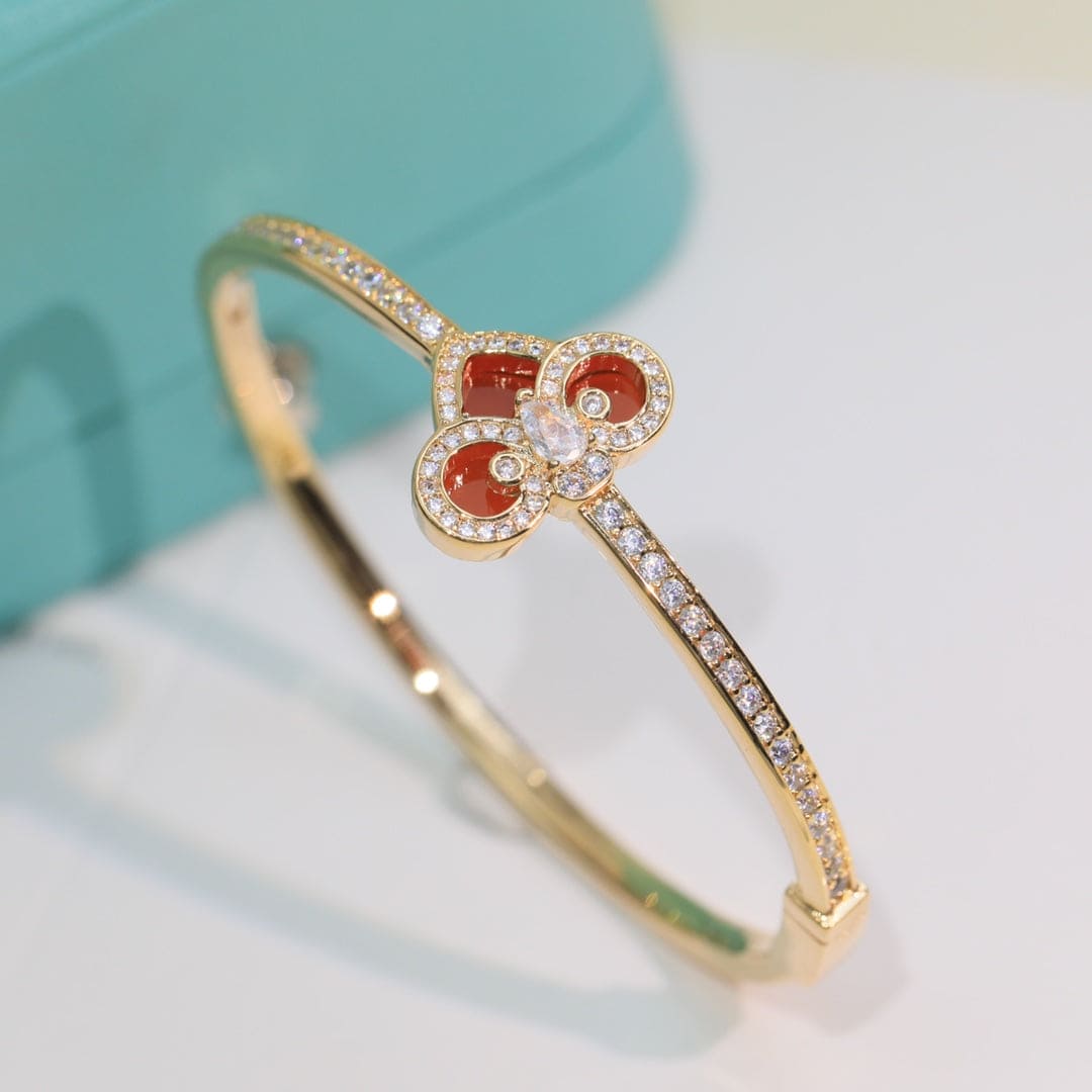 Tiffany Fleur De Lis 18K Gold Bracelet