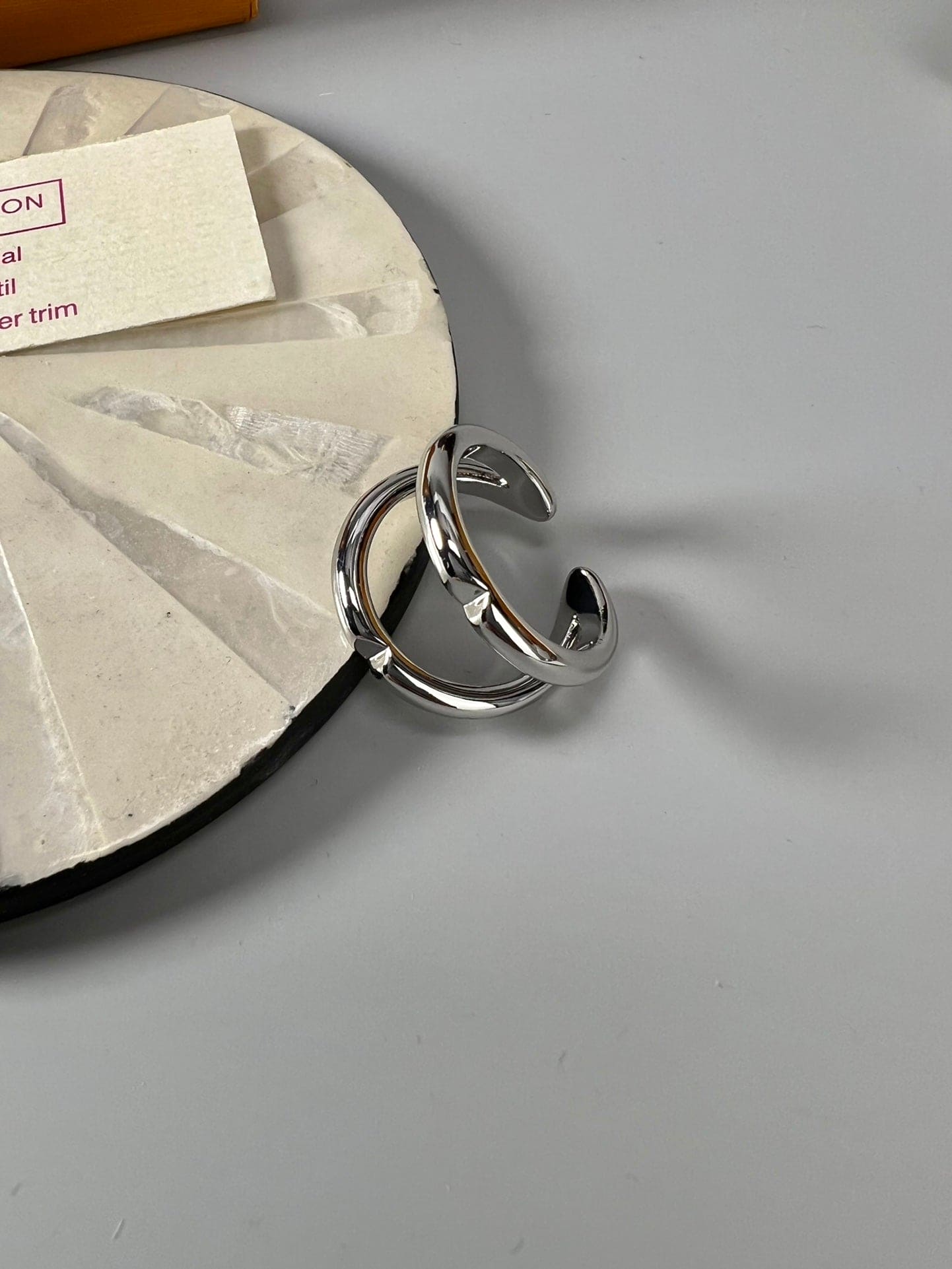 Louis Vuitton Volt Upside Down 18K Gold Ring