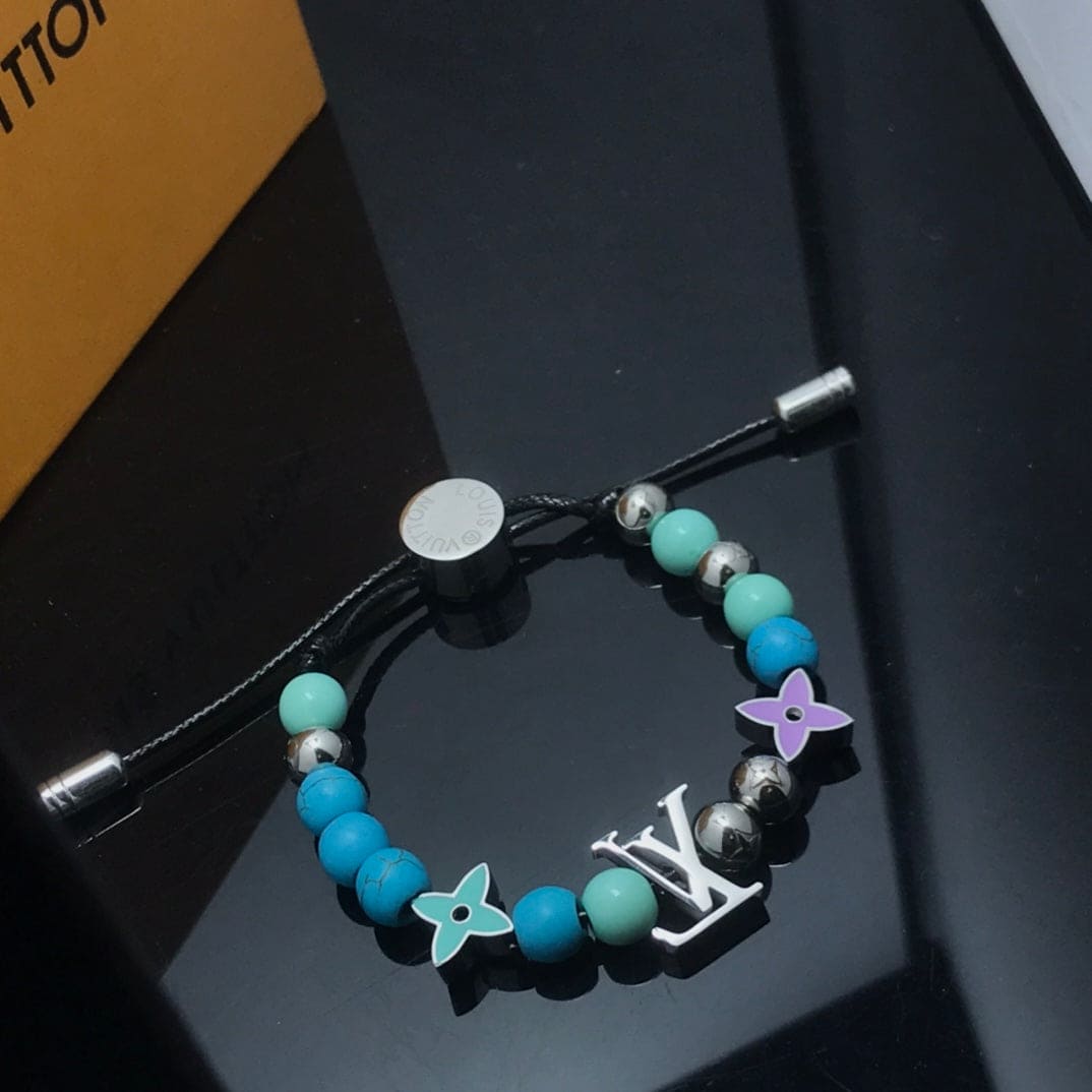 Louis Vuitton Star 18K Gold Bracelet