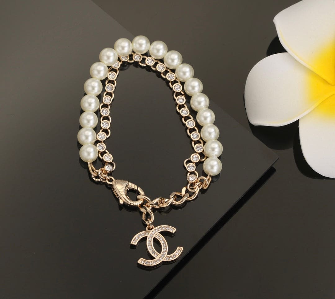 Chanel Pearls Chain 18K Gold Bracelet