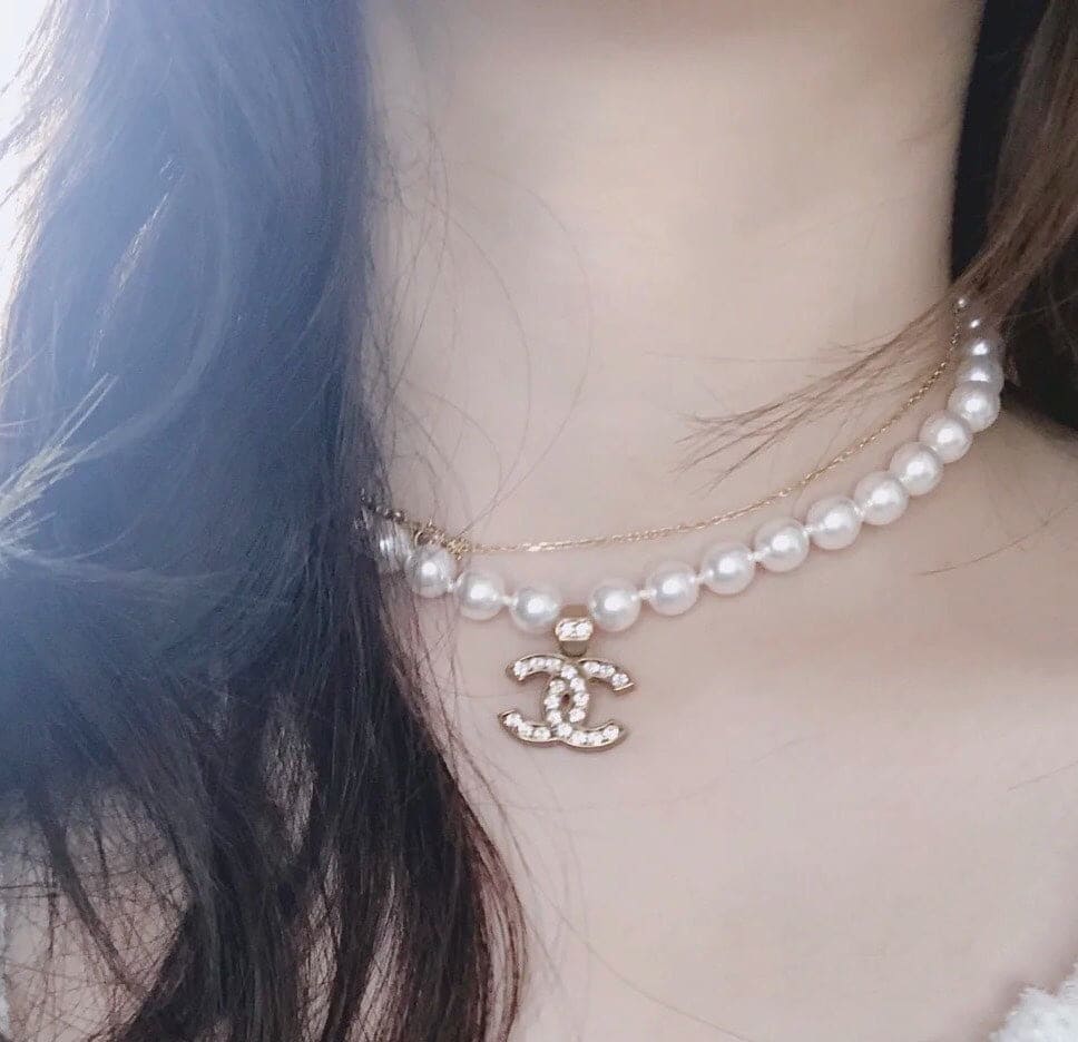 Chanel Diamonds Pearls 18K Gold Necklace