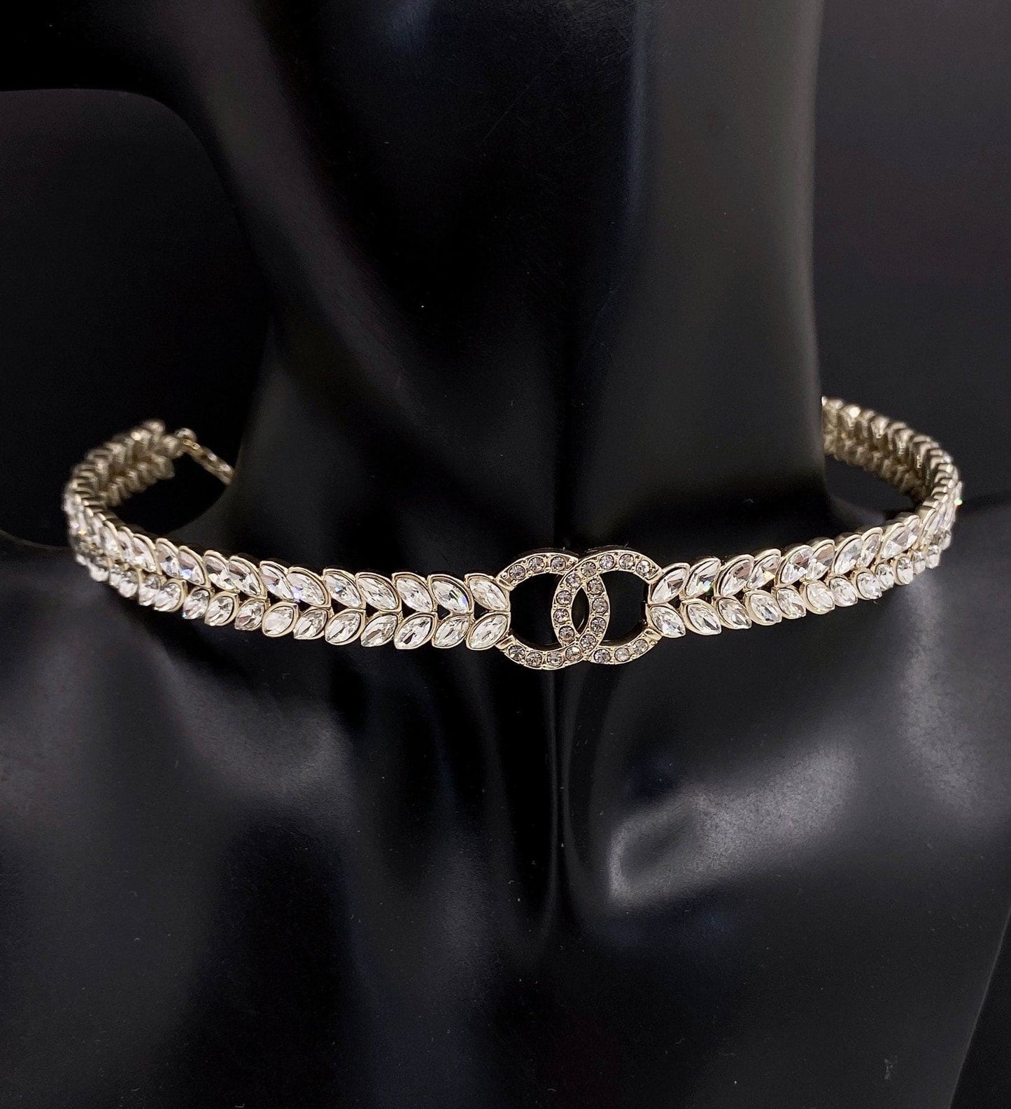 Chanel Chain Choker Diamonds 18K Gold Necklace
