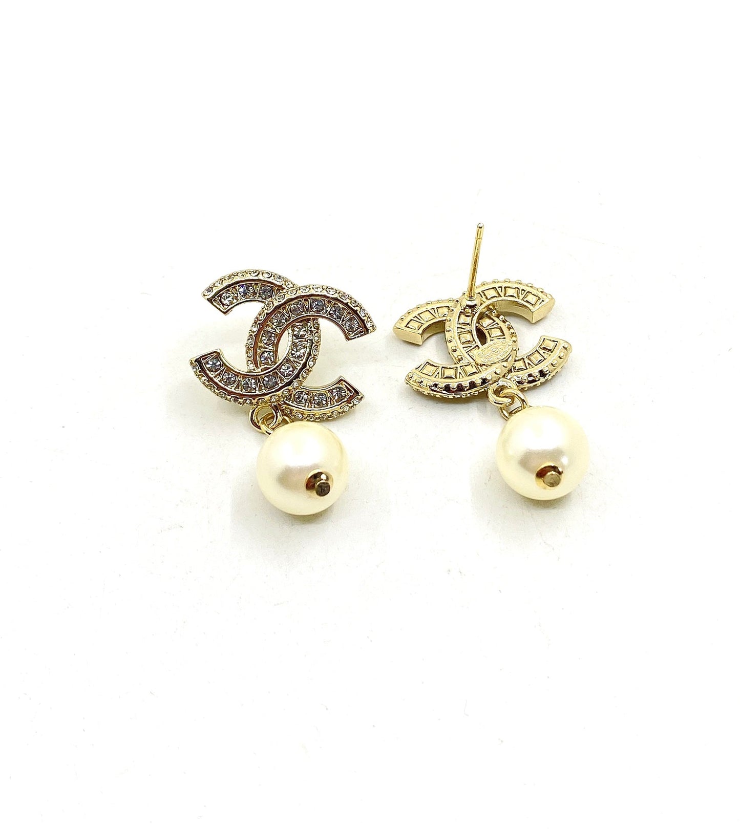 Chanel Pearls 18K Gold Earrings