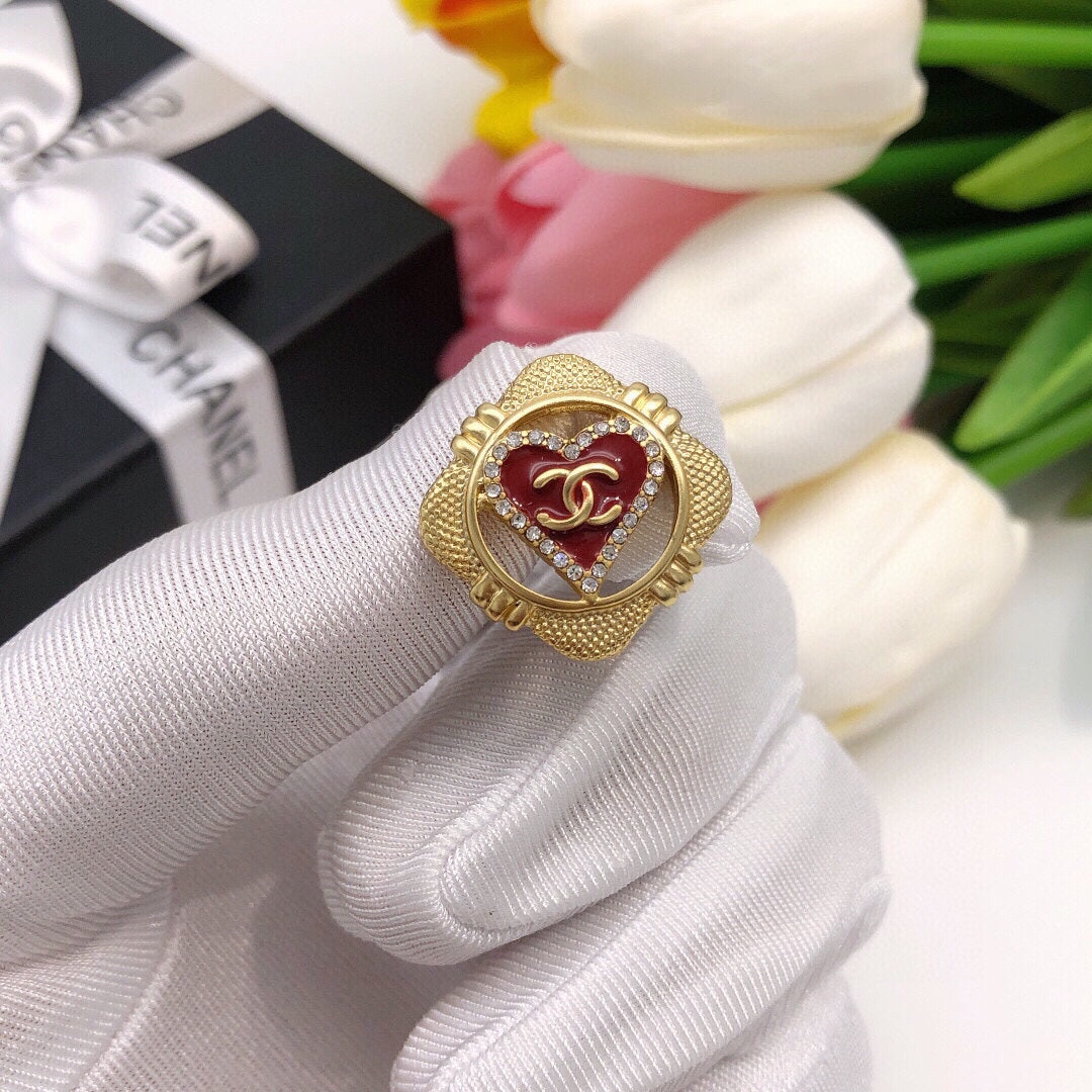 Chanel Heart Vintage 18K Gold Earrings
