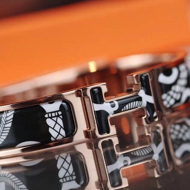 Hermes Clic Panoplie Equestre Black 18K Gold Bracelet