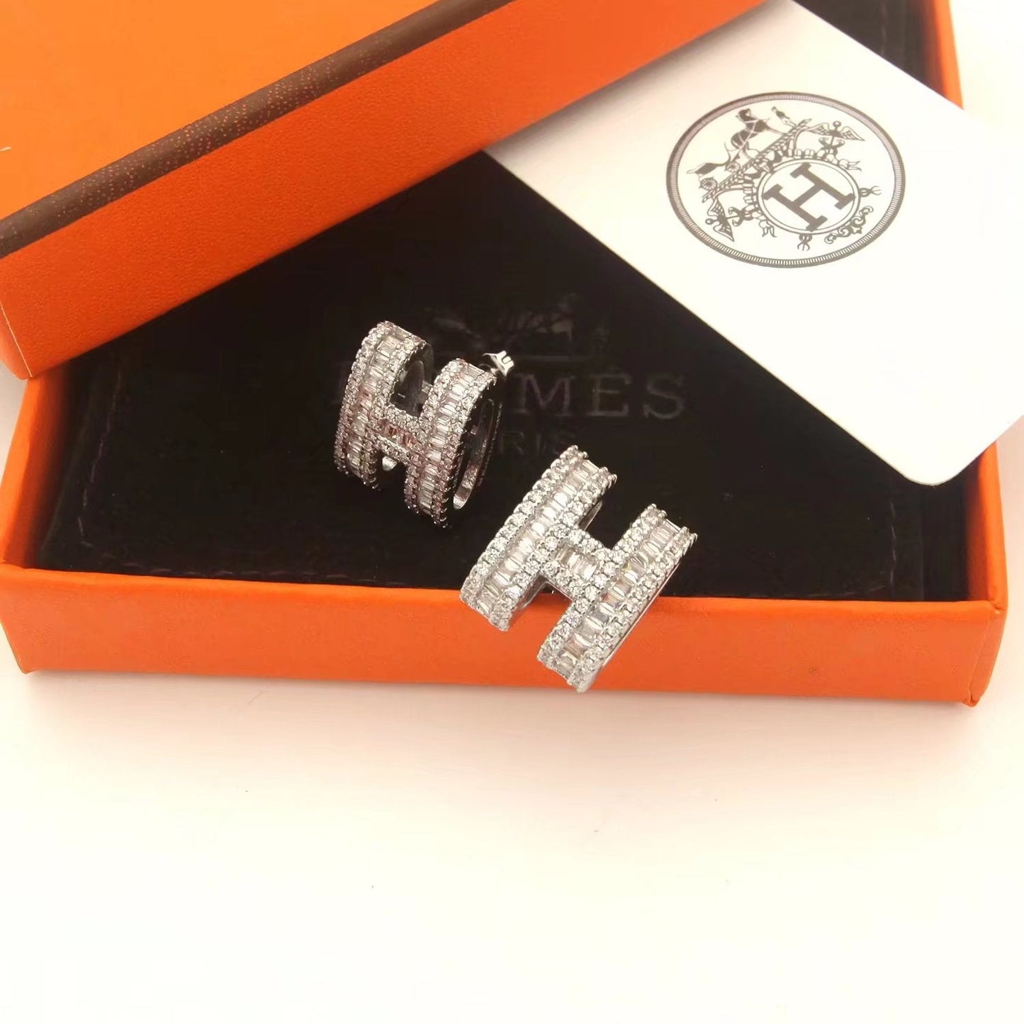 Hermes Pop Diamonds 18K Gold Earrings