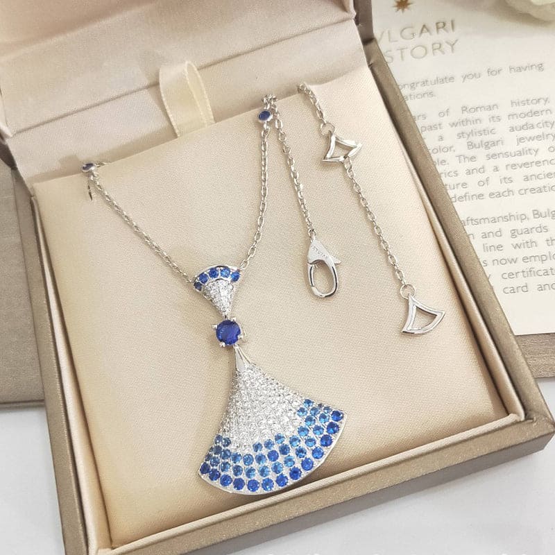 Bvlgari DIVAS' DREAM Blue Diamonds 18K Gold Necklace
