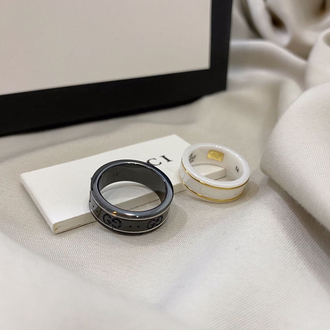 Gucci Double Icon Black Corundum 18K Gold Ring