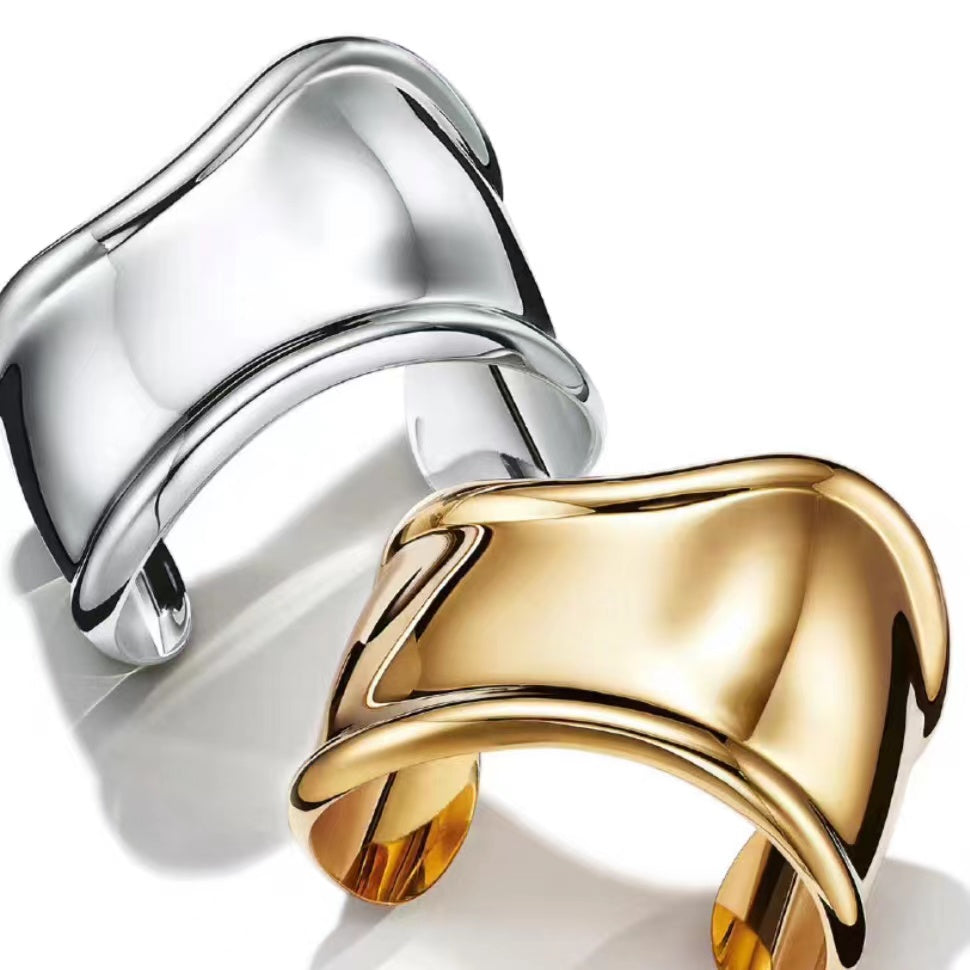 Tiffany Elsa Peretti Small Bone Cuff 18K Gold Bracelet