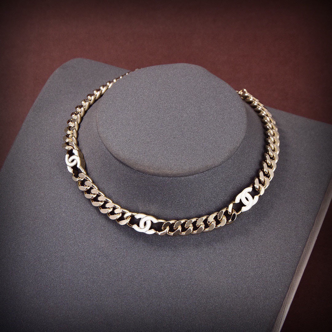 Chanel Crystals Choker 18K Gold Necklace