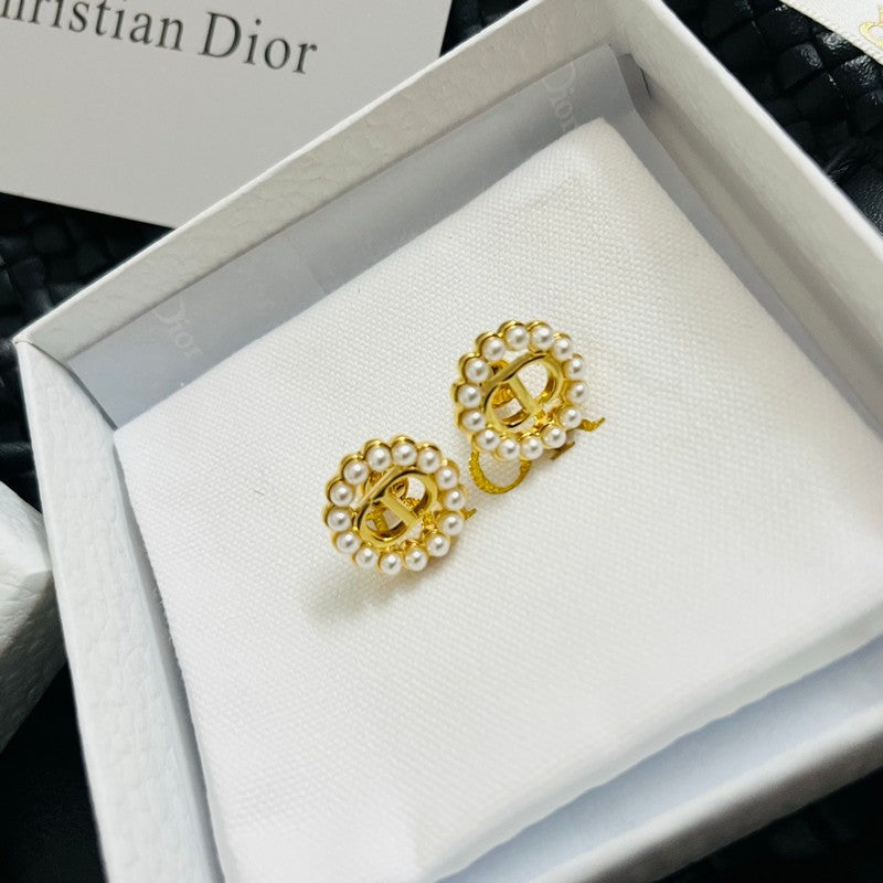 Dior Pearl 18K Gold Earrings