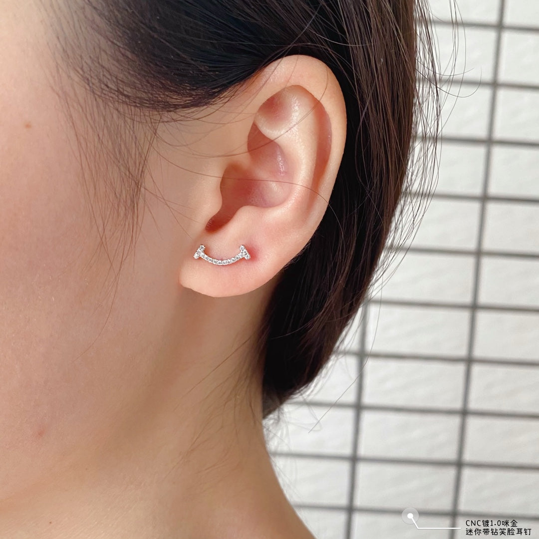 Tiffany Smile Diamonds 18K Gold Earrings