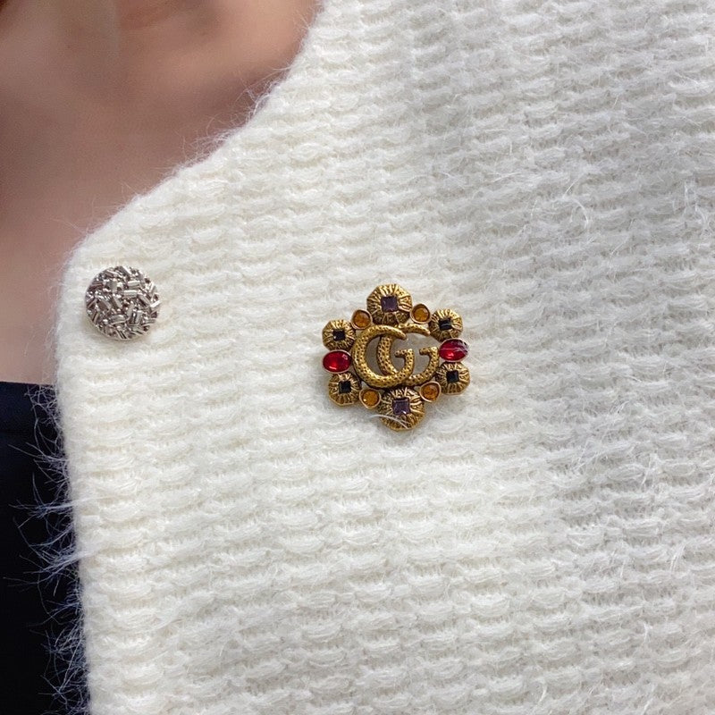 Gucci Double Flower Crystal 18K Gold Brooch