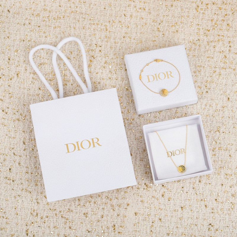 Dior Petit ROSE CELESTE 18K Gold Bracelet