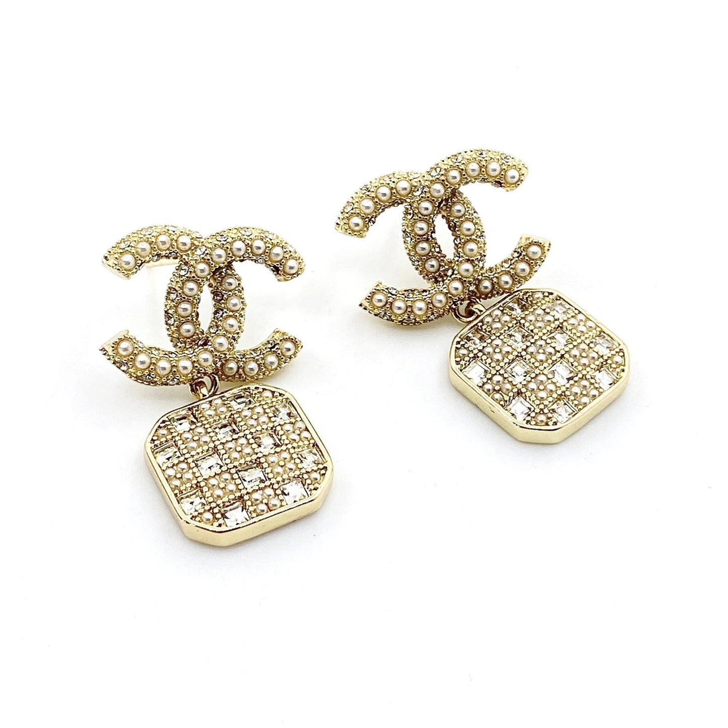 Chanel Diamonds Drop 18K Gold Earrings