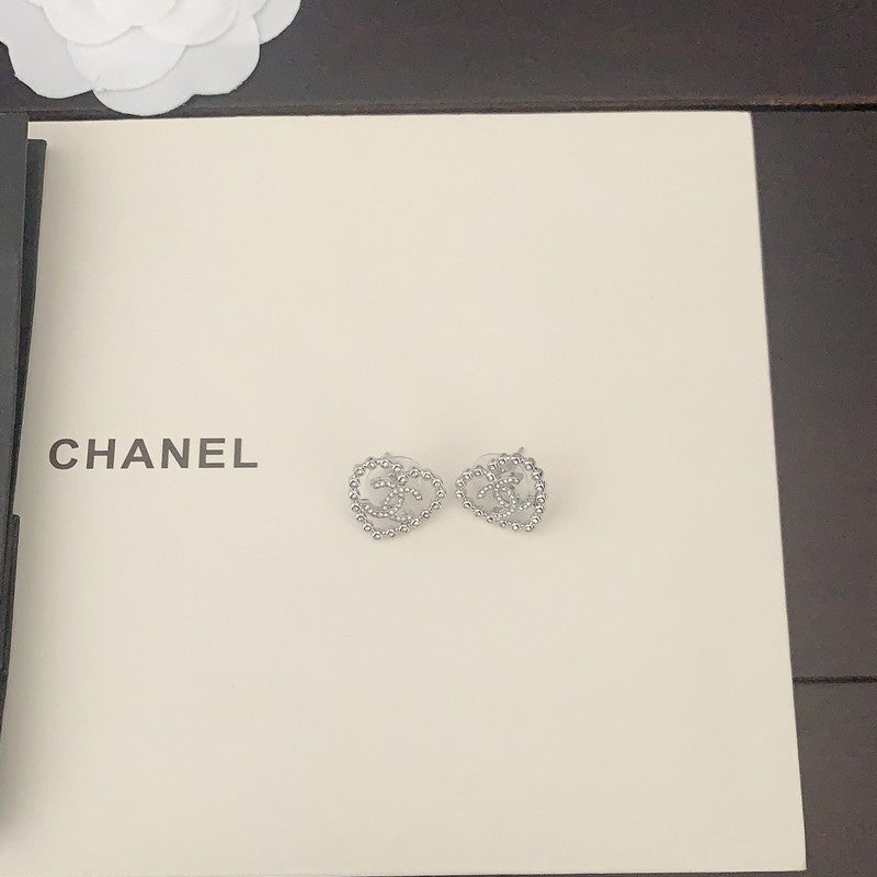 Chanel Black Heart Diamond 18K Gold Earrings