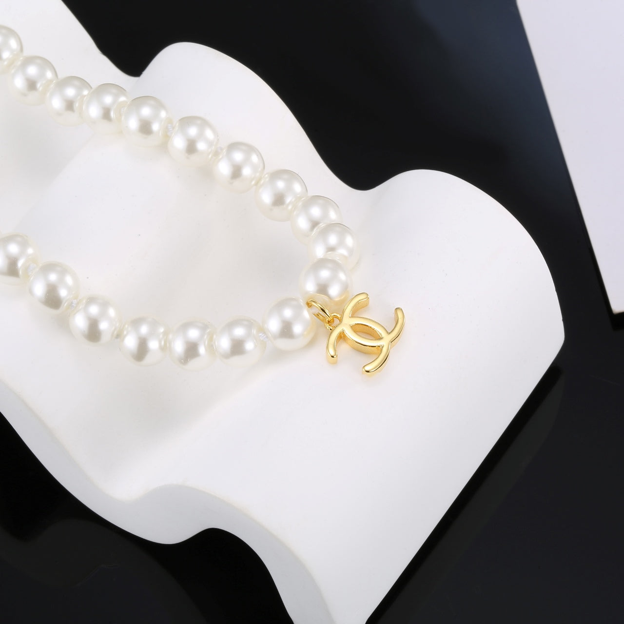Chanel Pearls 18K Gold Necklace