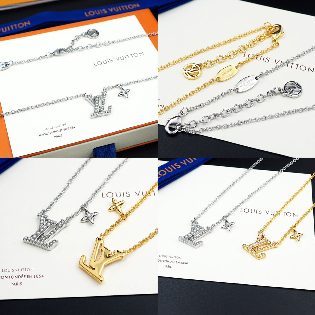Louis Vuitton Iconic Pearls 18K Gold Necklace