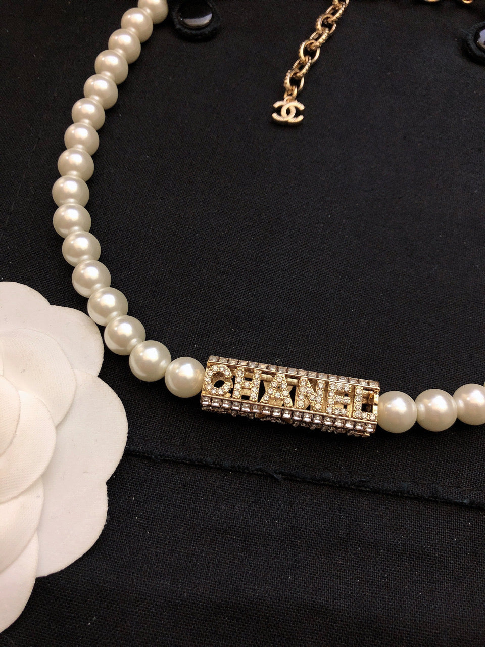 Chanel Script Pearls Chain 18K Gold Necklace