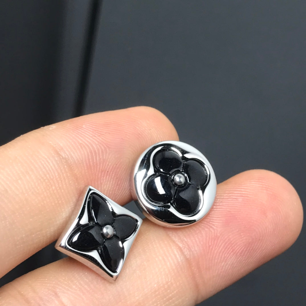 Louis Vuitton Blossom 18K Gold Earrings