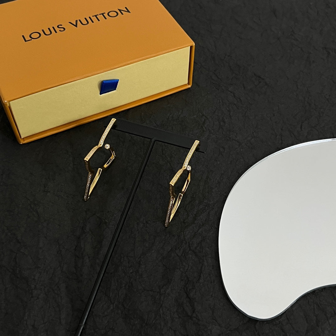 Louis Vuitton Debuts Blossom 18K Gold Earrings