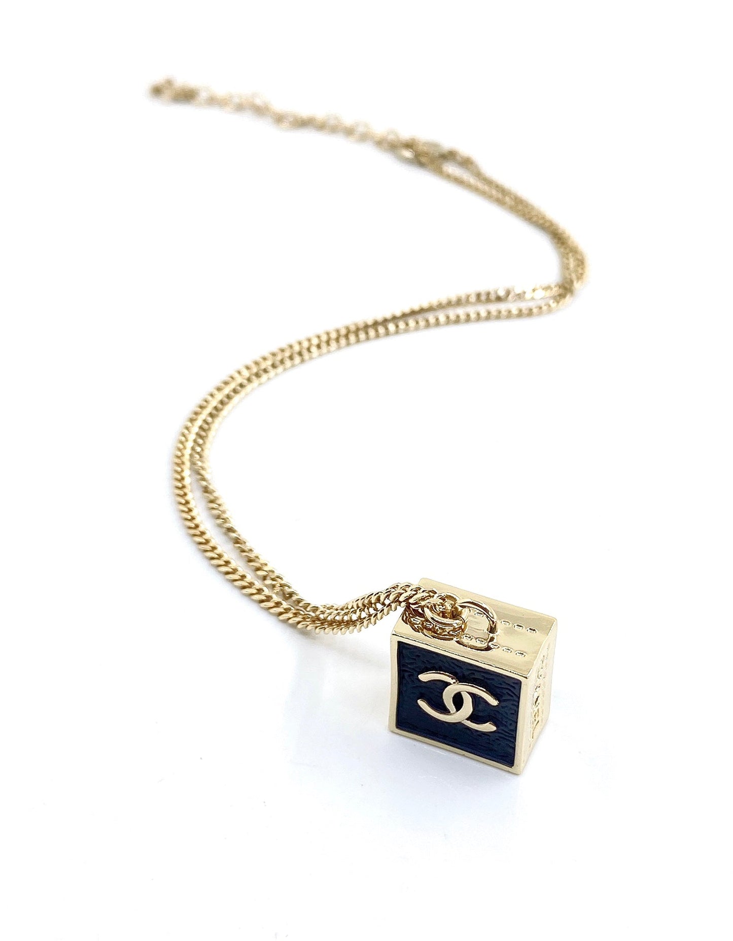 Chanel Square Pendant 18K Gold Necklace