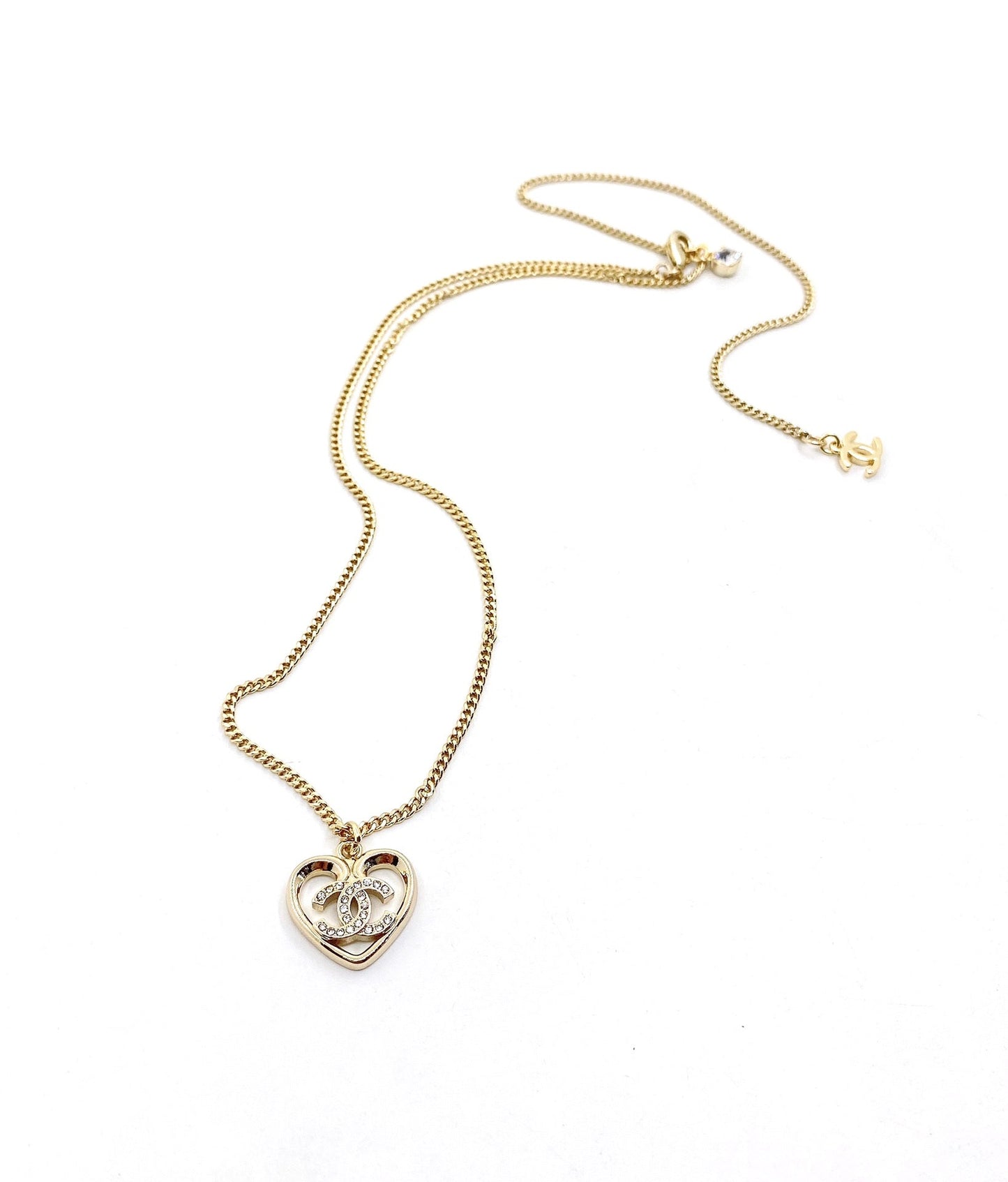 Chanel Heart Pendant Chain 18K Gold Necklace