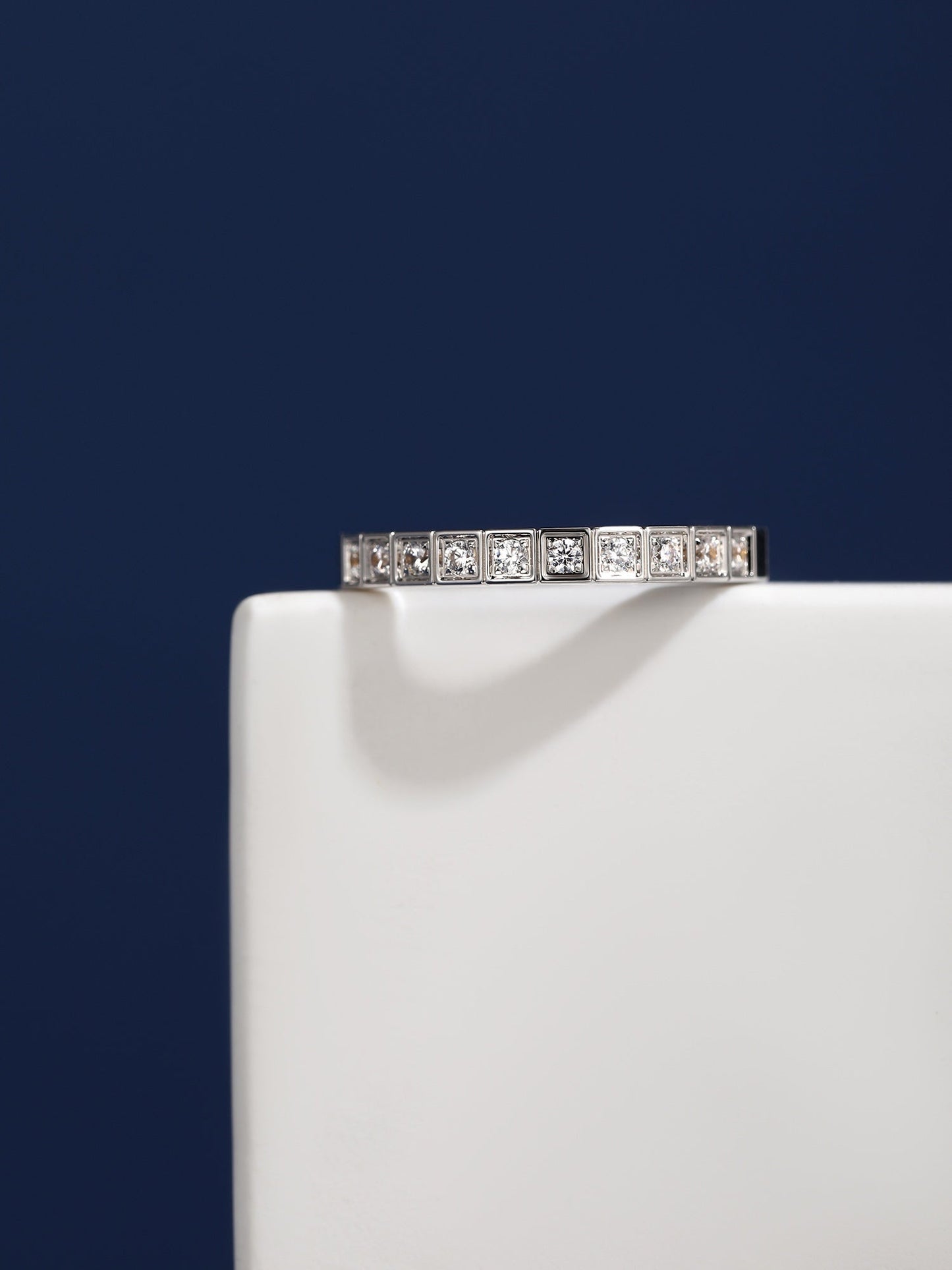 Ice Cube Diamonds 18K Gold Ring