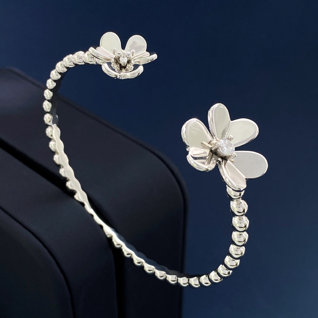 Frivole Open 18K Gold Bracelet