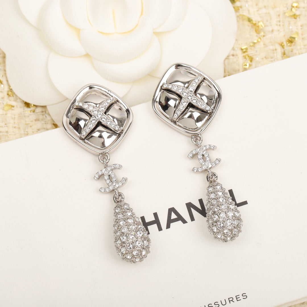 Chanel Cross Rhombus 18K Gold Earrings