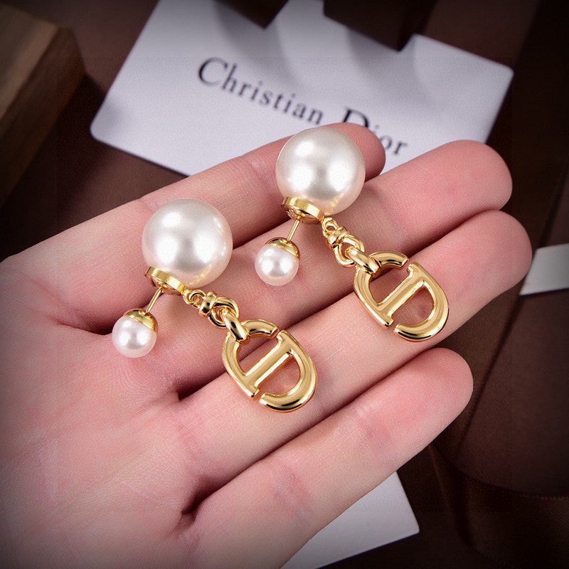 Dior Pearls 18K Gold Earrings
