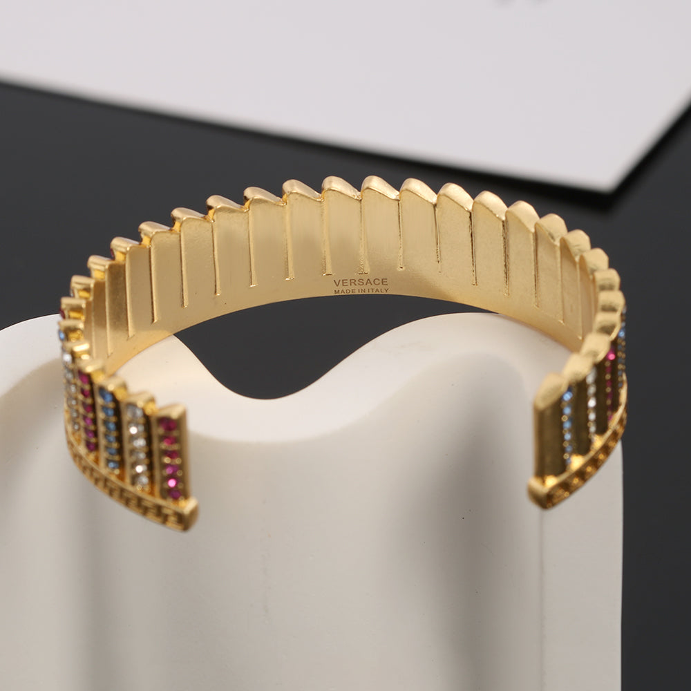 Celine Ver Open Cuff 18K Gold Bracelet