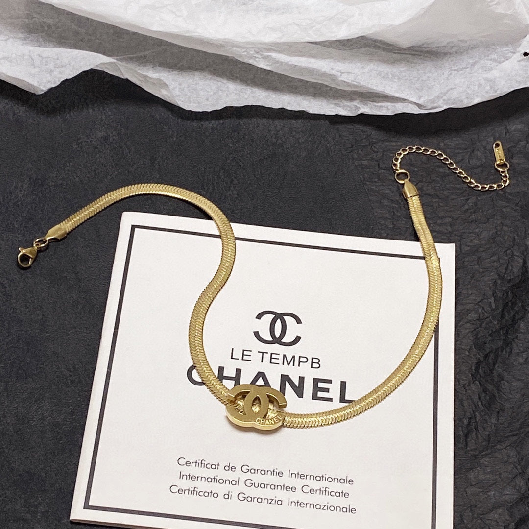 Chanel Gold Chain Choker 18K Gold Necklace