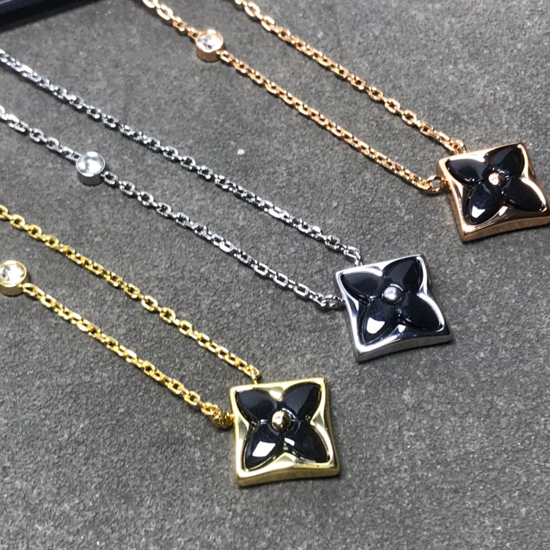 Louis Vuitton Color Blossom 18K Gold Necklace