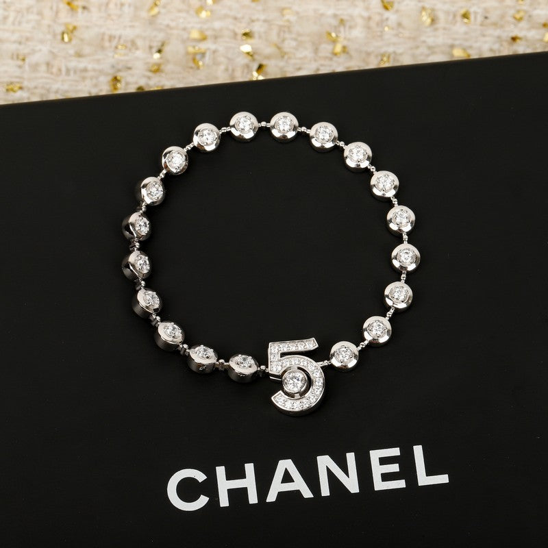 Chanel NO.5 Diamond Gold 18K Gold Bracelet