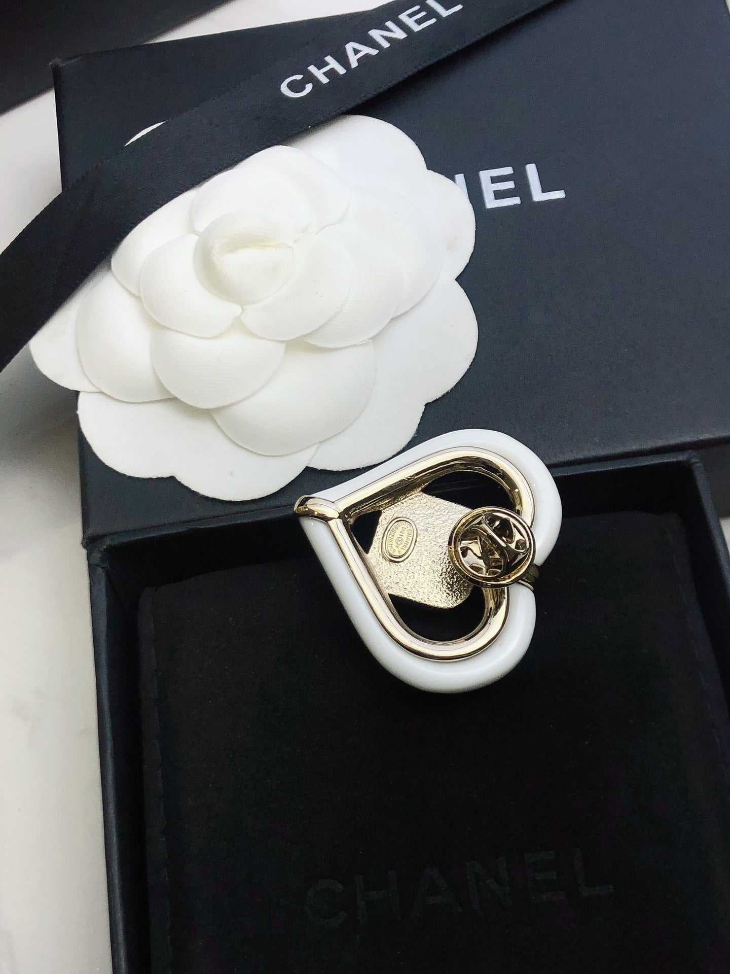 Chanel Heart 18K Gold Brooch