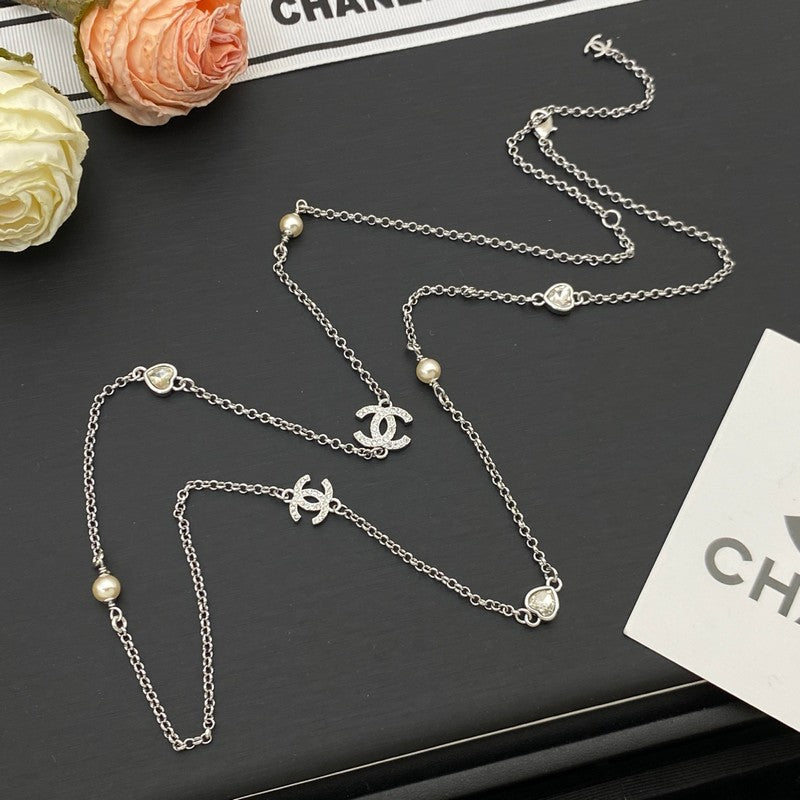 Chanel Long Gold 18K Gold Necklace