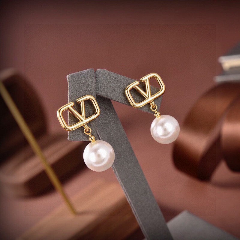 Valentino Pearl 18K Gold Earrings