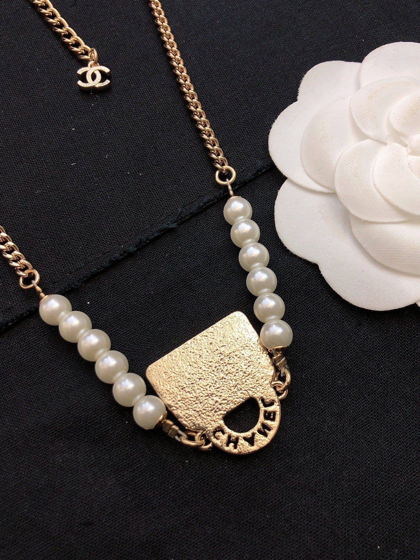 Chanel Pearls Bag Pendant 18K Gold Necklace