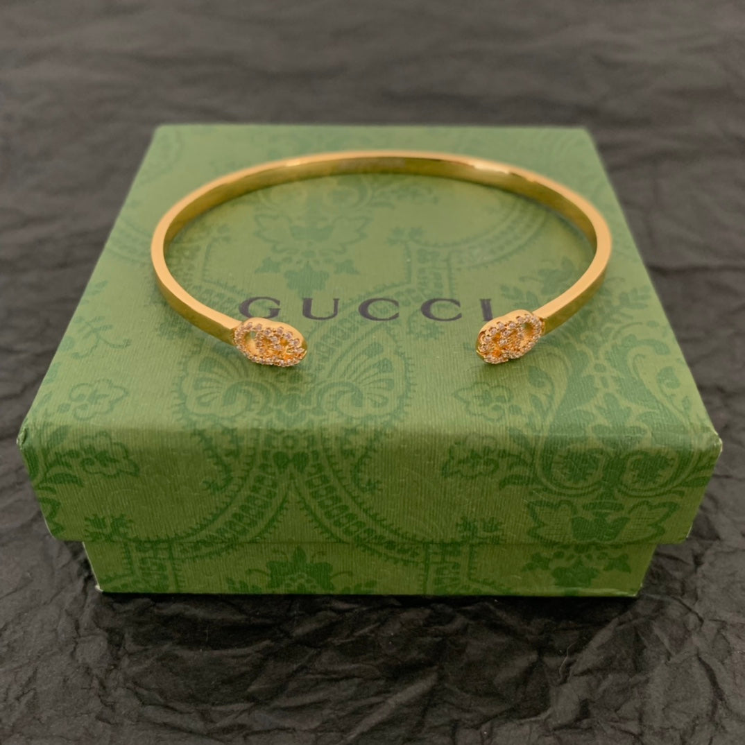 Gucci Double Running Diamond Cuff 18K Gold Bracelet