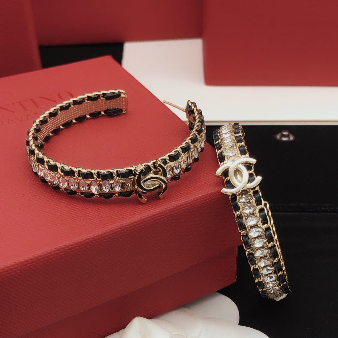 Chanel Strass 18K Gold Earrings